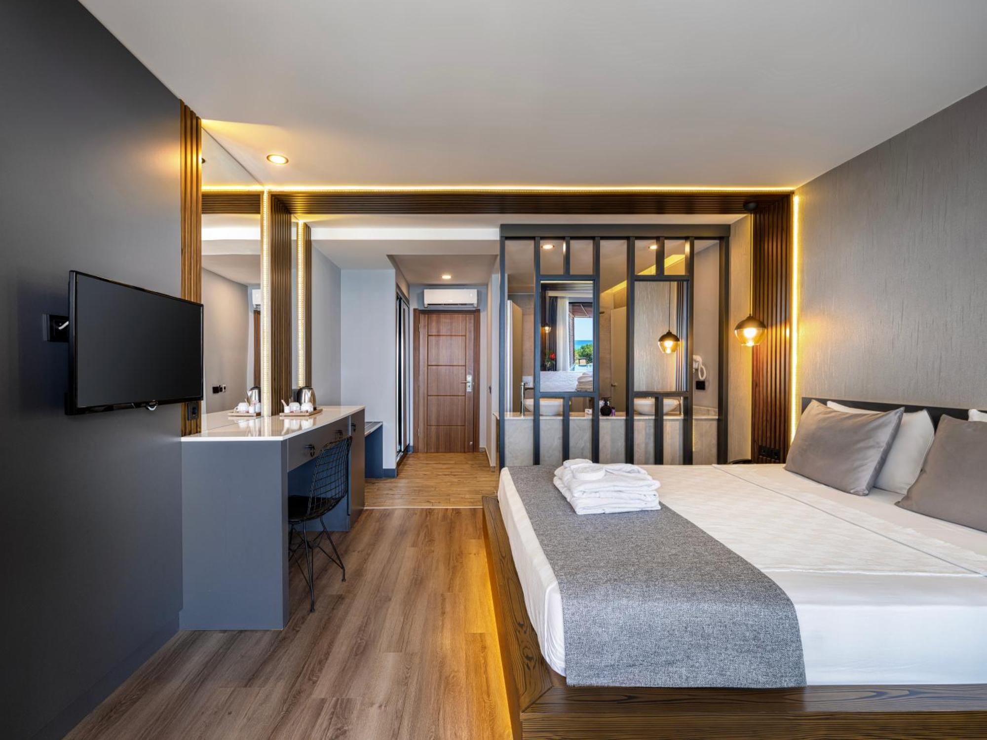 Adora Calma Beach Hotel Adults Only คิซิลอท ภายนอก รูปภาพ