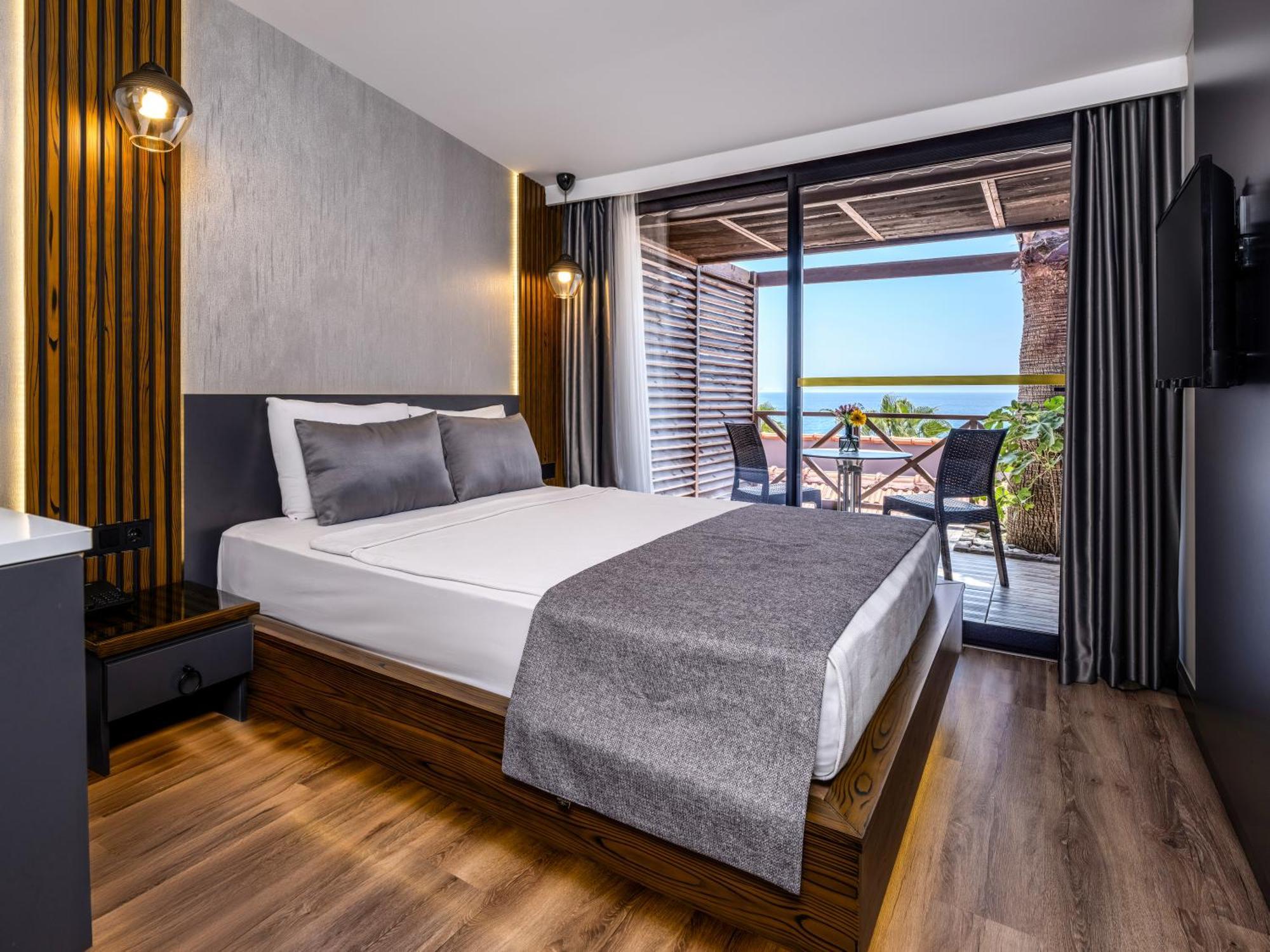 Adora Calma Beach Hotel Adults Only คิซิลอท ภายนอก รูปภาพ
