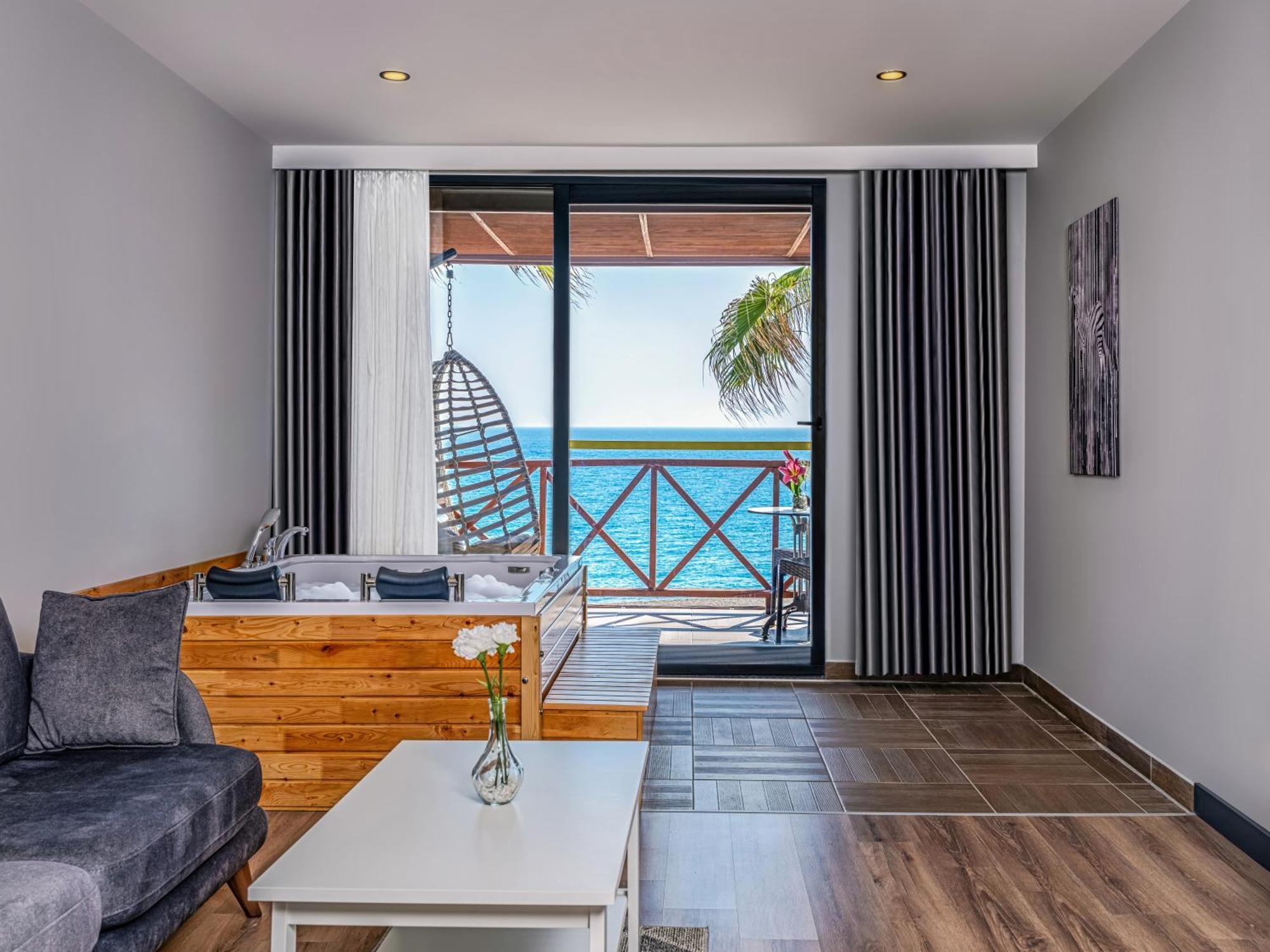 Adora Calma Beach Hotel Adults Only คิซิลอท ภายนอก รูปภาพ