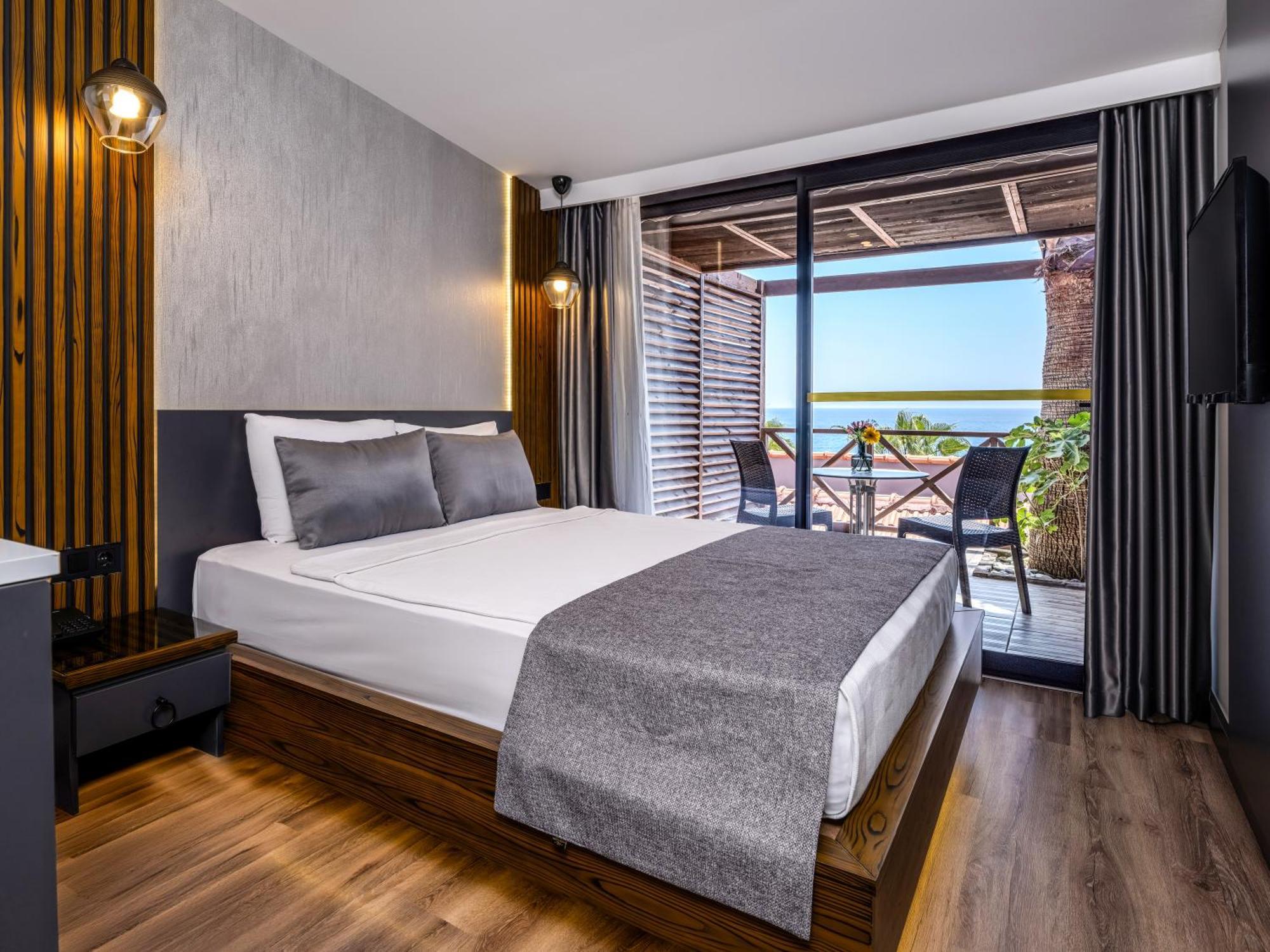 Adora Calma Beach Hotel Adults Only คิซิลอท ภายนอก รูปภาพ