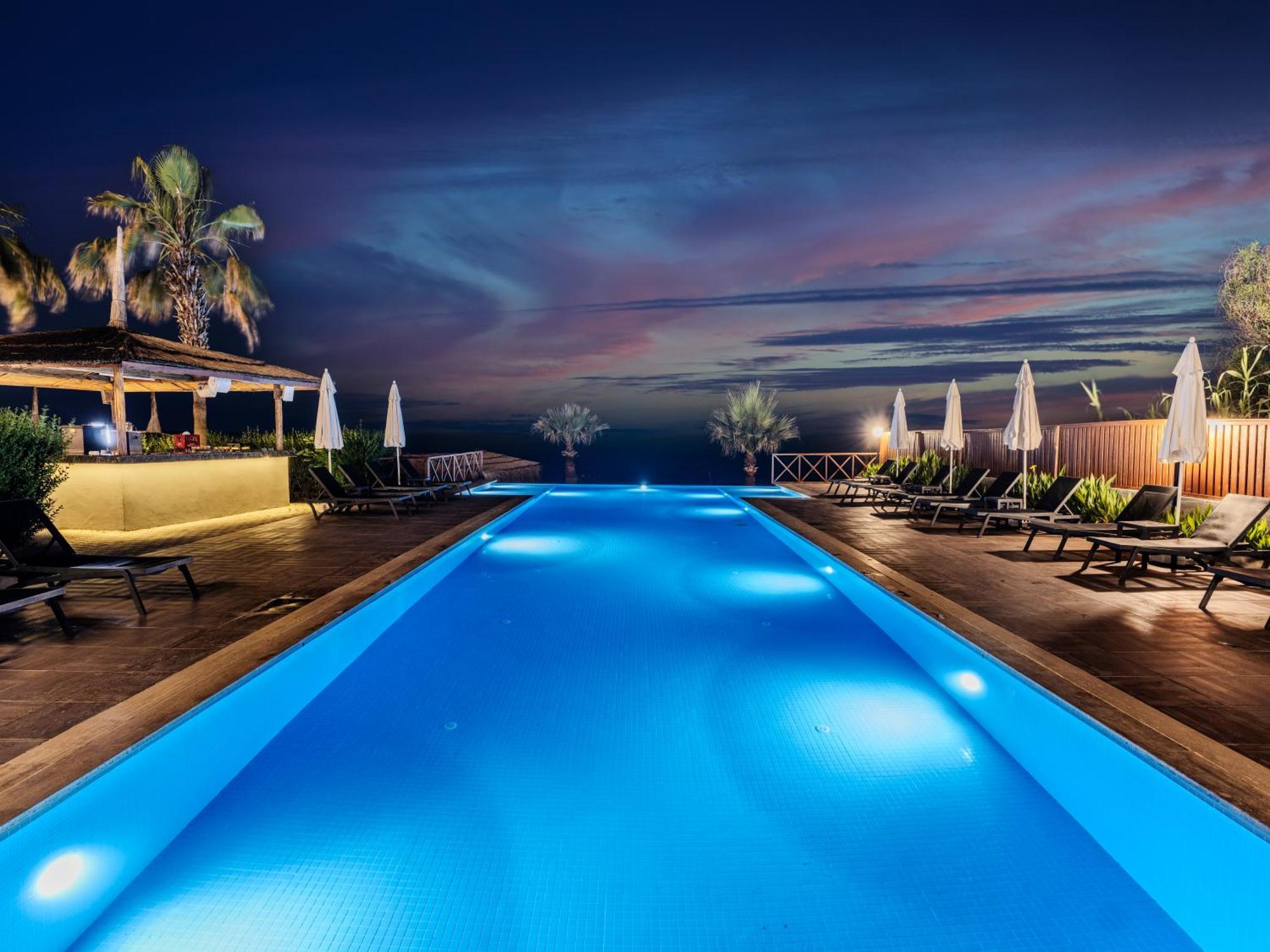 Adora Calma Beach Hotel Adults Only คิซิลอท ภายนอก รูปภาพ
