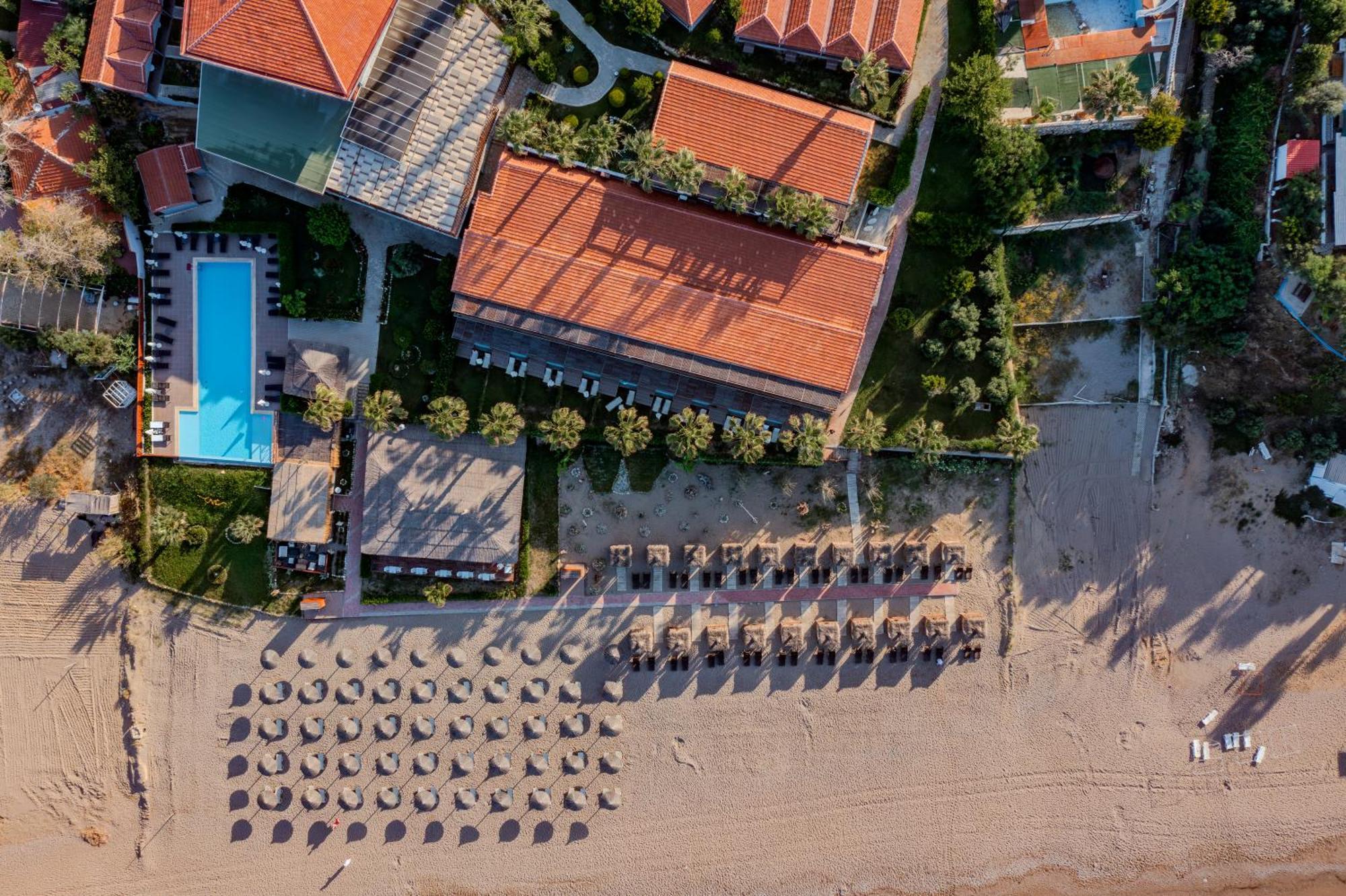 Adora Calma Beach Hotel Adults Only คิซิลอท ภายนอก รูปภาพ