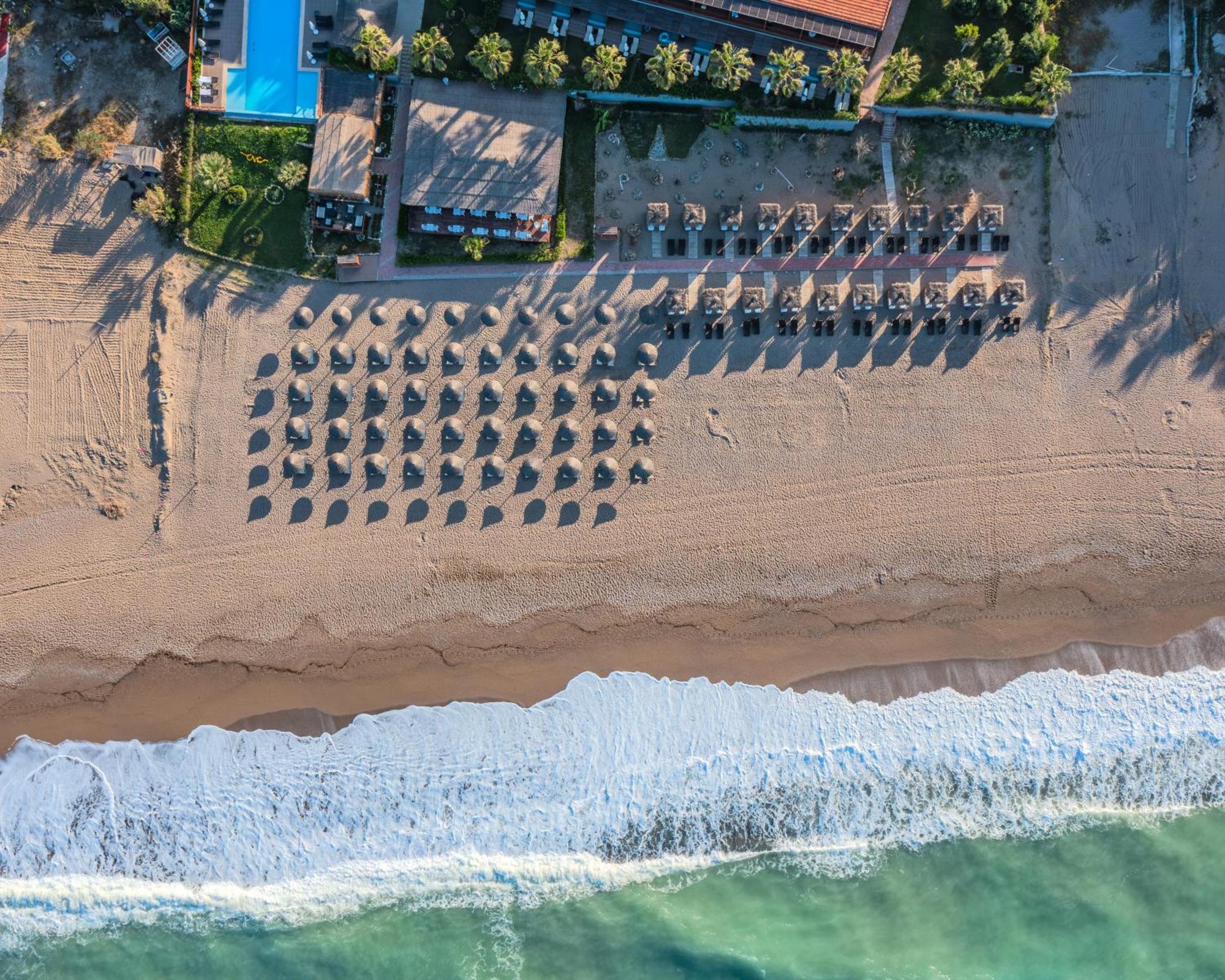 Adora Calma Beach Hotel Adults Only คิซิลอท ภายนอก รูปภาพ